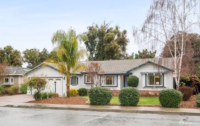 3391 Lubich Dr, Mountain View, CA 94040