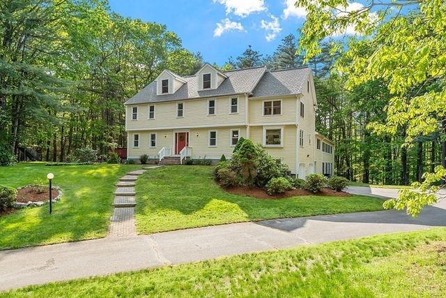 315 Hunters Ridge Rd, Concord, MA 01742