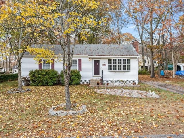 13 Lakeside Dr, Westerly, RI 02891
