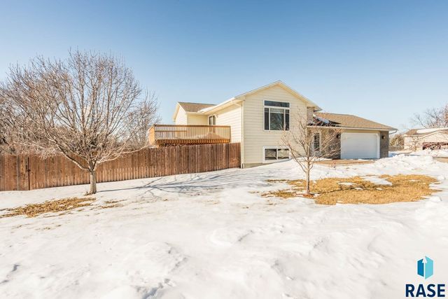 6621 N  Alicia Ave, Sioux Falls, SD 57104
