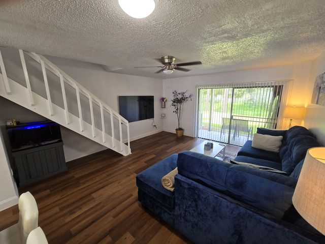 16679 Brigadoon Dr, Tampa, FL 33618