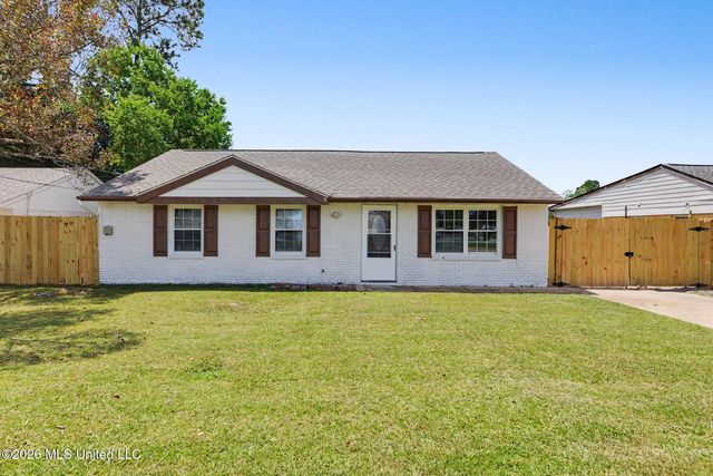 15509 Orleans Dr, Biloxi, MS 39532