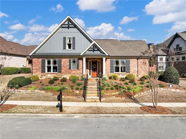 5954 Chickasaw Ln, Braselton, GA 30517