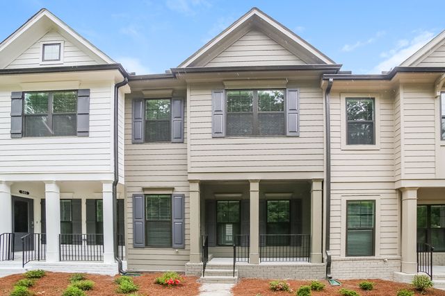 576 Elliston Pl, Ball Ground, GA 30107