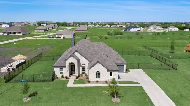 6805 Emerson Dr, Forney, TX 75126