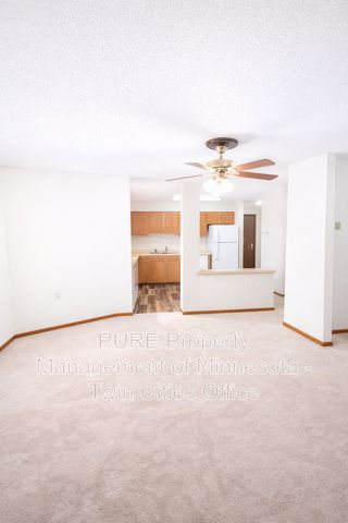 221 Grand Ave W #204, South Saint Paul, MN 55075