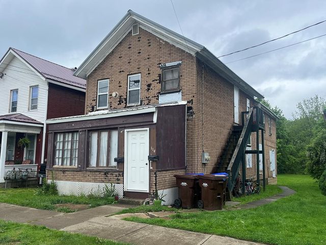 114 E  Bloss St, Titusville, PA 16354