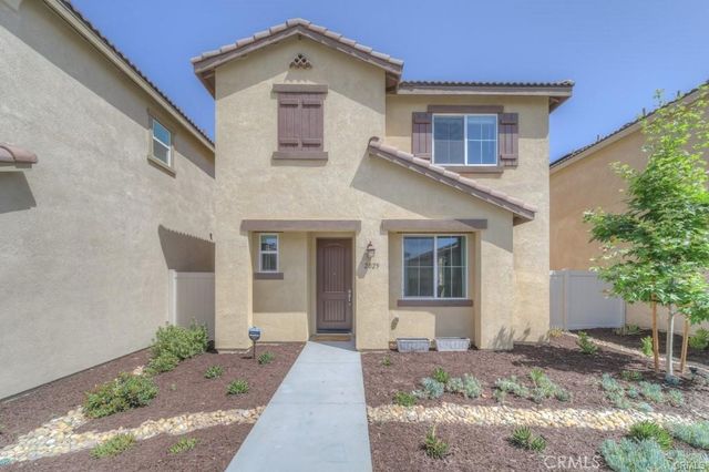 2025 Juniper Ln, Colton, CA 92324