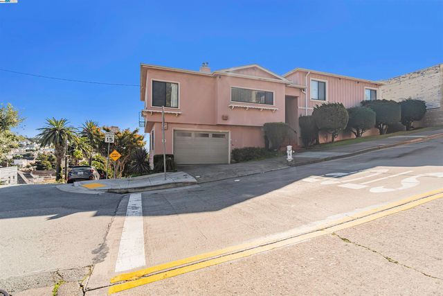 1601 Newhall St, San Francisco, CA 94124