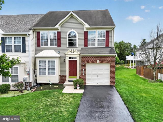 1525 Fair Oak Dr, Hanover, MD 21076