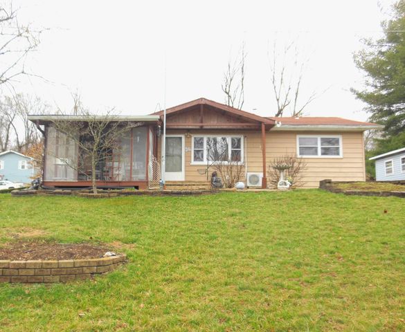105 East Manchester, Reeds Spring, MO 65737