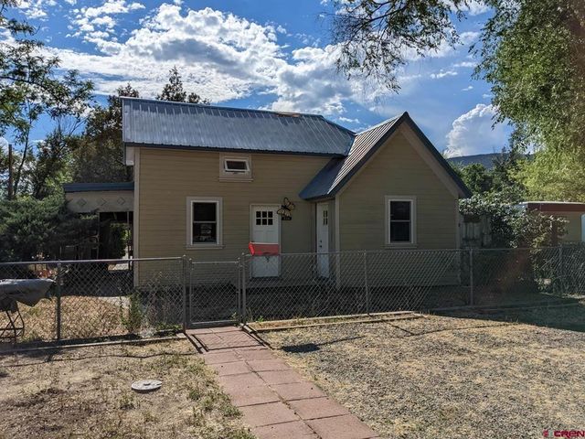 326 Main Ave, Paonia, CO 81428