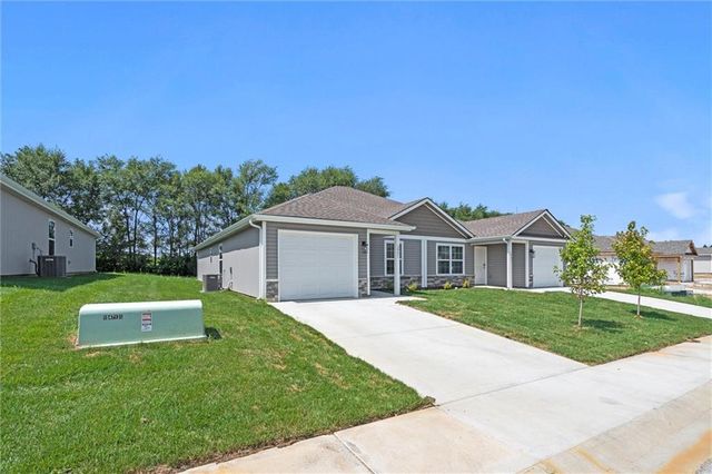 3901 NW 93rd St, Kansas City, MO 64154