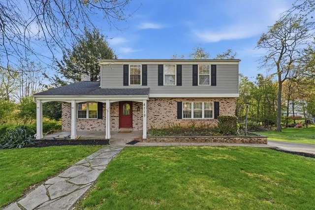 4119 Lee Manor Dr, Allison Park, PA 15101
