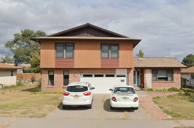 410 Connie Ave, White Rock, NM 87547