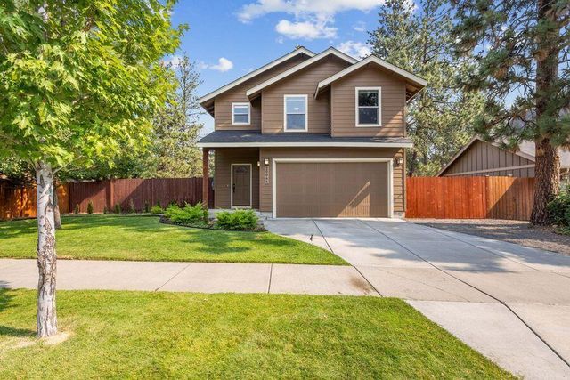 20066 Shady Pine Pl, Bend, OR 97702
