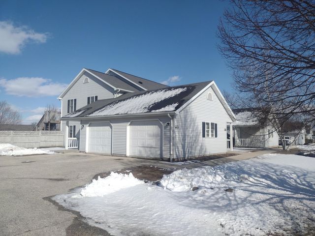 2210 Valley Rd, Plymouth, WI 53073
