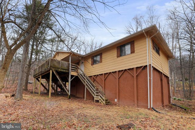 406 Featherbed Ln, Hedgesville, WV 25427