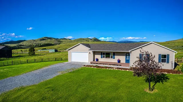 5232 Stallion Ridge Dr, Helena, MT 59602