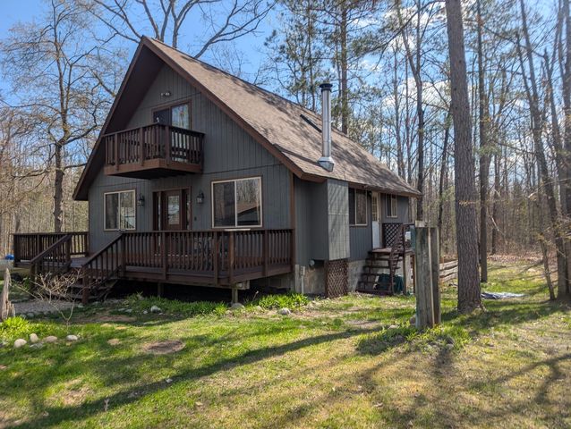 18727 N  Rod And Gun Rd, Atlanta, MI 49709