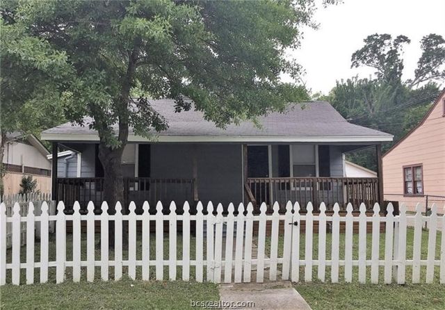 300 S  Haswell Dr, Bryan, TX 77803