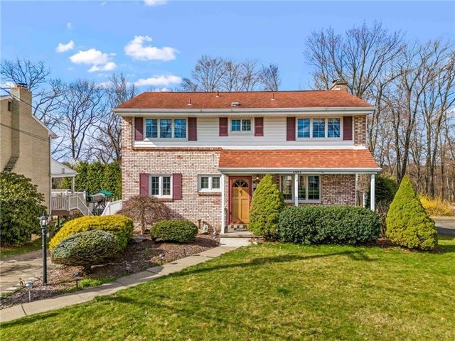 4904 Point Circle Dr, Monroeville, PA 15146