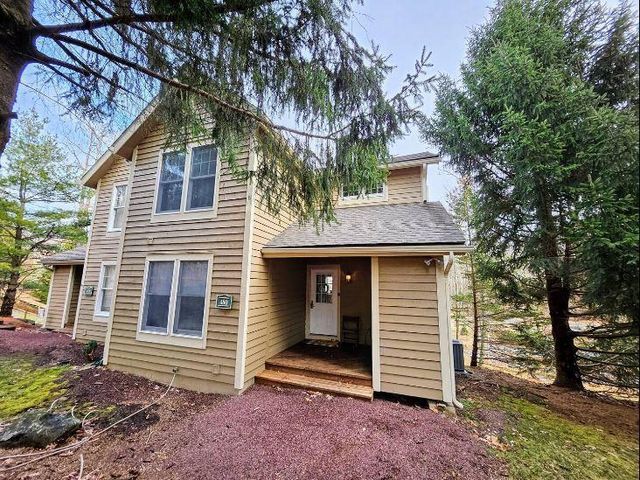480 Spruce Dr, Tannersville, PA 18372