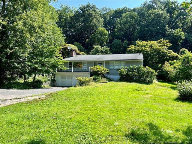 107 Weed St, New Canaan, CT 06840