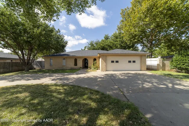 222 Inverness St, Borger, TX 79007