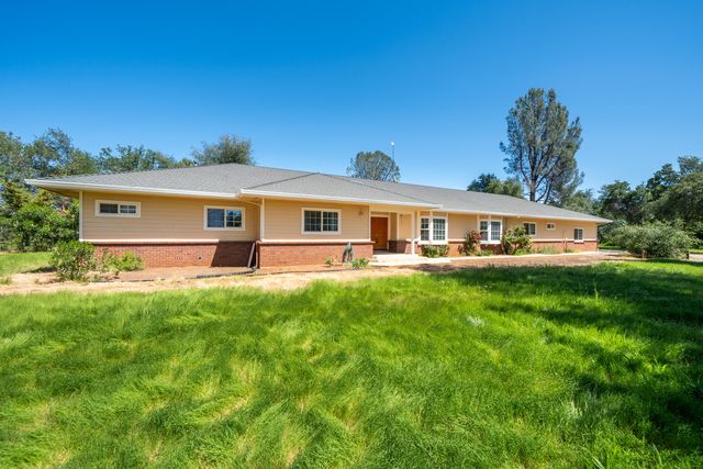 16922 China Gulch Dr, Anderson, CA 96007