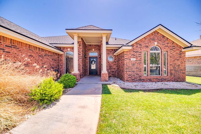 1313 Bellaire Dr, Andrews, TX 79714