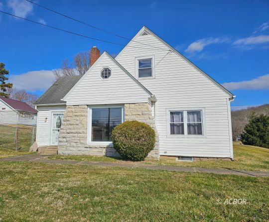 1614 State Route 160, Gallipolis, OH 45631