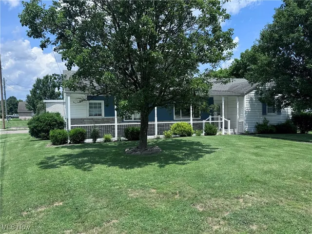 1605 Gihon Rd, Parkersburg, WV 26101