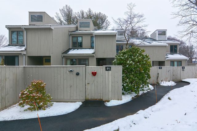 61 Mill Pond #61, North Andover, MA 01845