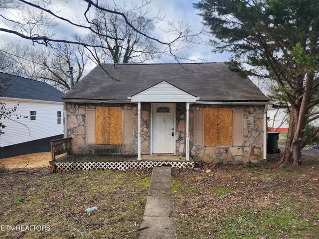2759 Sunset Ave, Knoxville, TN 37914