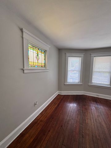 115 Smith St, Bridgeport, CT 06607
