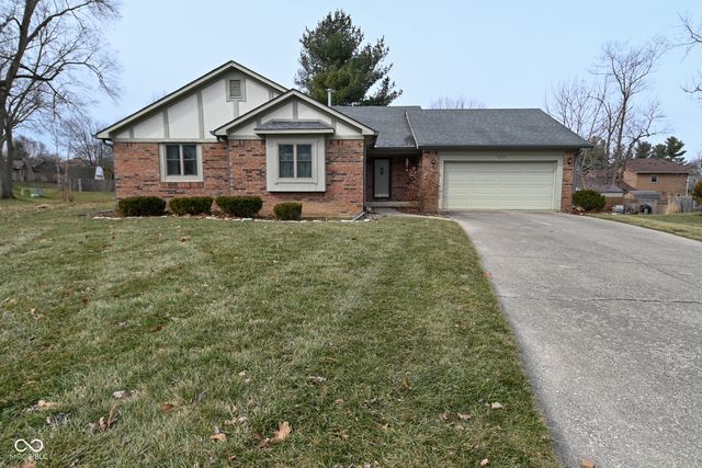 1270 Chateaugay Ln, Indianapolis, IN 46217