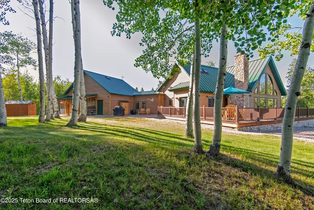 10827 Hiatt Trl, Tetonia, ID 83452