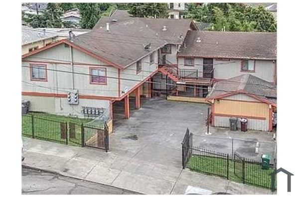 4633 Fairfax Ave #4, Oakland, CA 94601