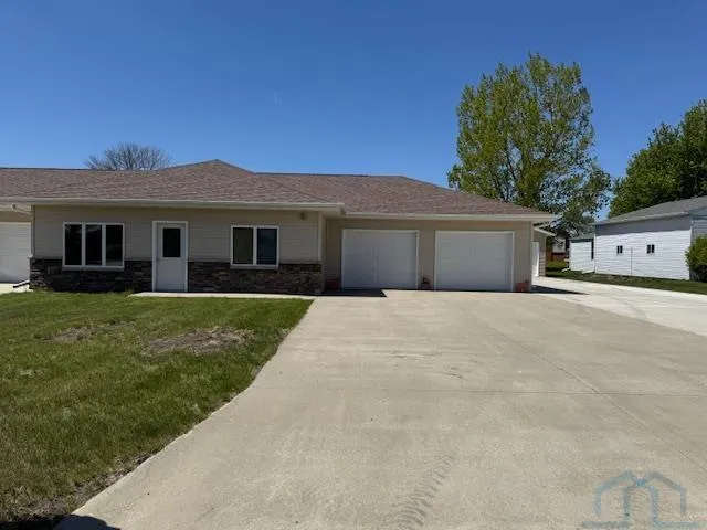 408 Lawman Ln, Laurens, IA 50554