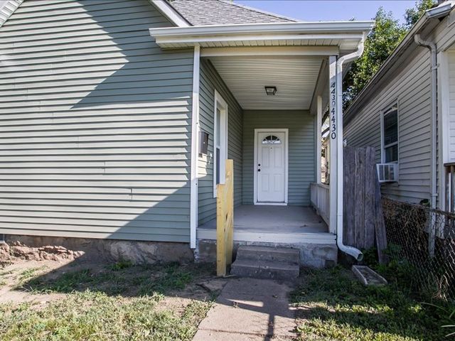 4430 E  10th St, Kansas City, MO 64127