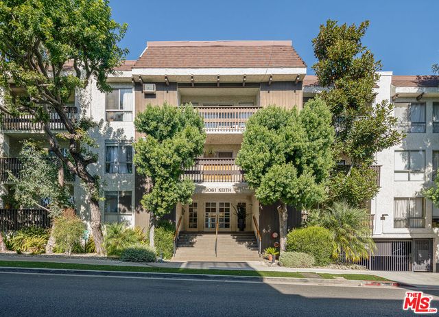 9061 Keith Ave #206, West Hollywood, CA 90069