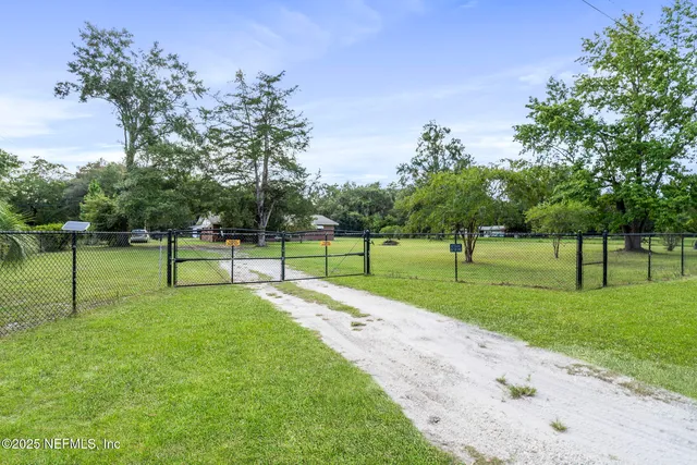 5136 NATHAN HALE Road, Jacksonville, FL 32221