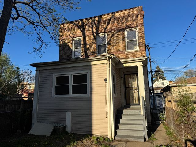 7321 S  Saint Lawrence Ave, Chicago, IL 60619