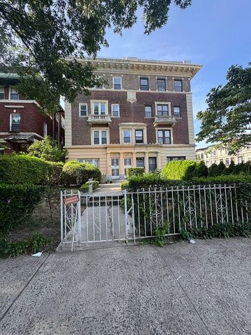1270 President St #1, Brooklyn, NY 11213