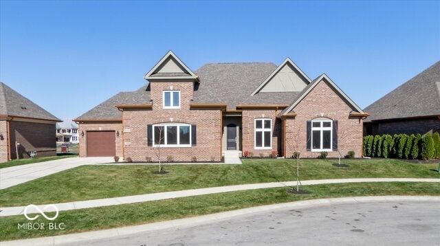 4272 Stone Lake Dr, Zionsville, IN 46077