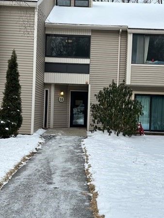 14 Thayer Pond Dr #12, Oxford, MA 01540