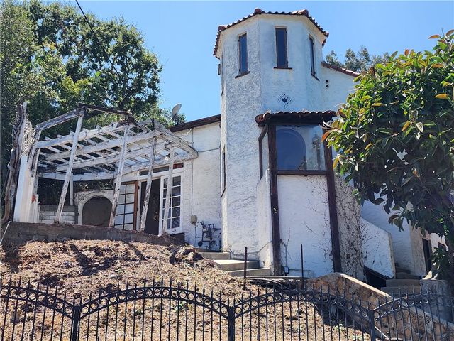 7166 Woodrow Wilson Dr, Los Angeles, CA 90068