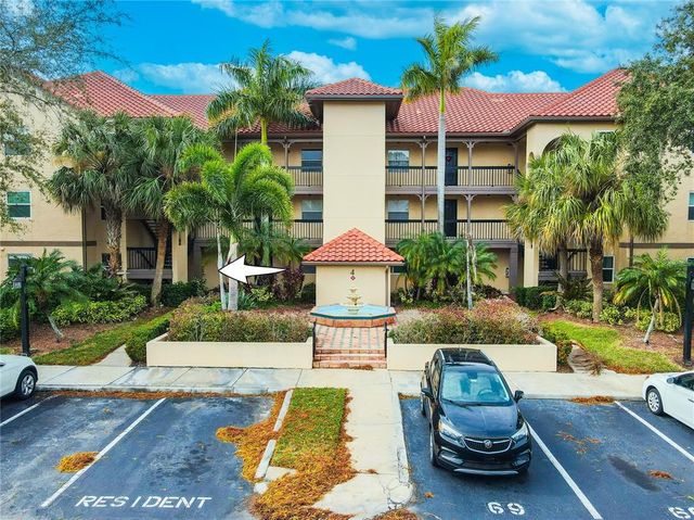 2400 Feather Sound Dr #412, Clearwater, FL 33762