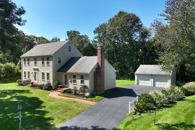 54 Old Coach Rd, Cohasset, MA 02025